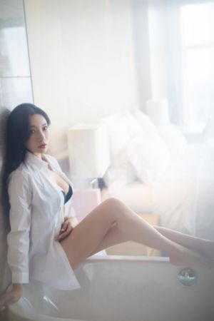 亚洲欧美人成综合vr_在线观看视频