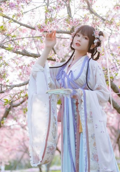 欧美女人和狗交_HD在线播放观看