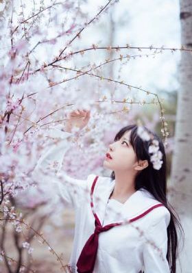国产又黄又硬又湿又黄的视频_720免费全集观看